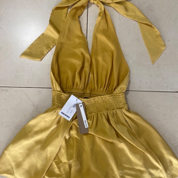 Open back, halter, romper - Picture 5 of 7